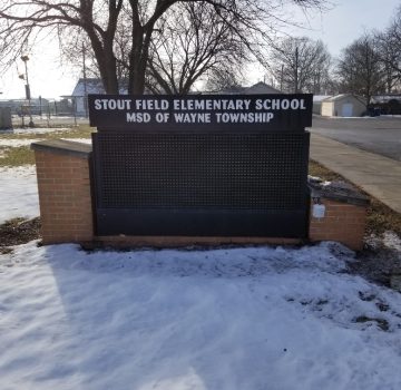 Sign Installation Contractor 1