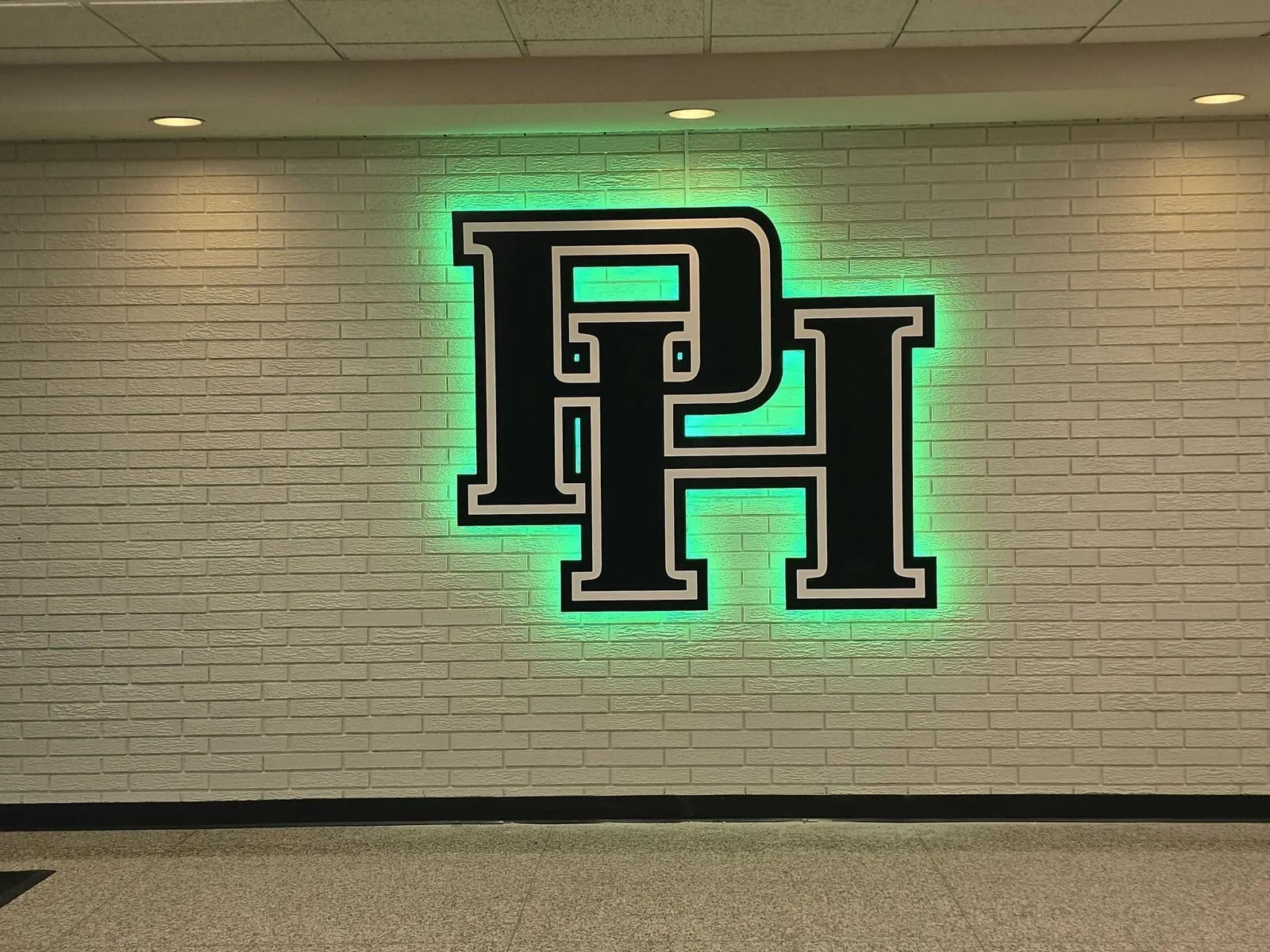 Pendleton Heights High School Sinage
