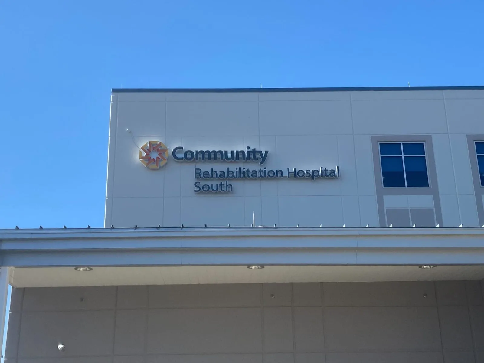 Community Hospital South Channel Letters Installation