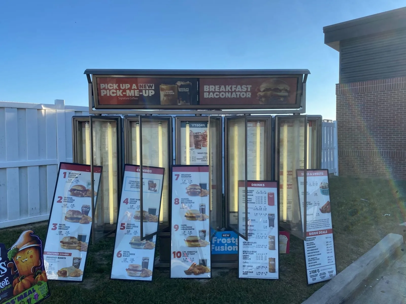 Wendys Menu Face Change