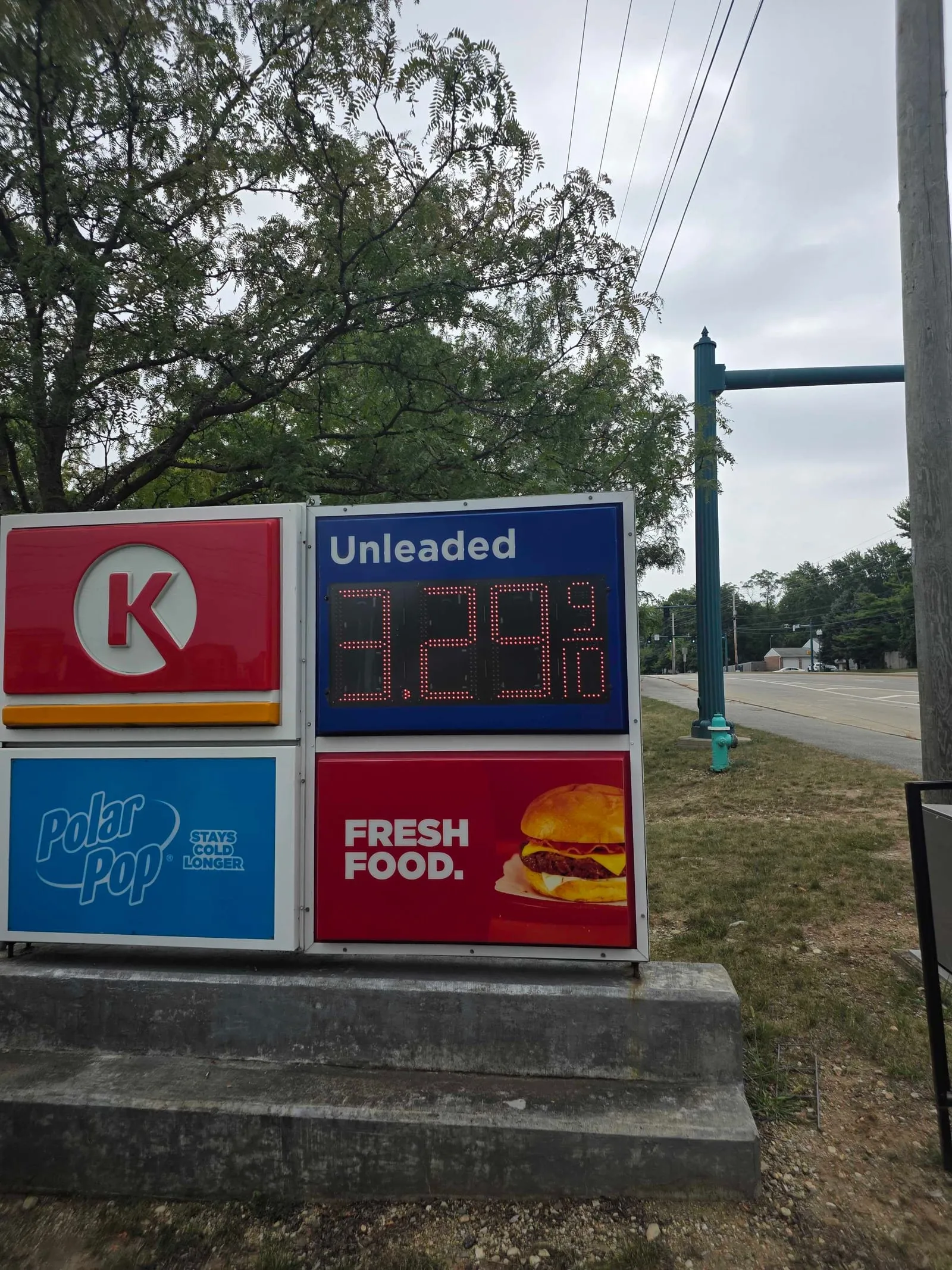 Circle K LED gas pricer service at 96th and Allisonville Indianapolis